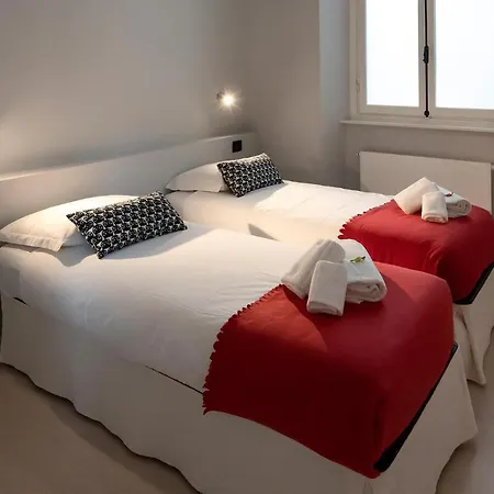 - Ics04100b-dyc Apartment *